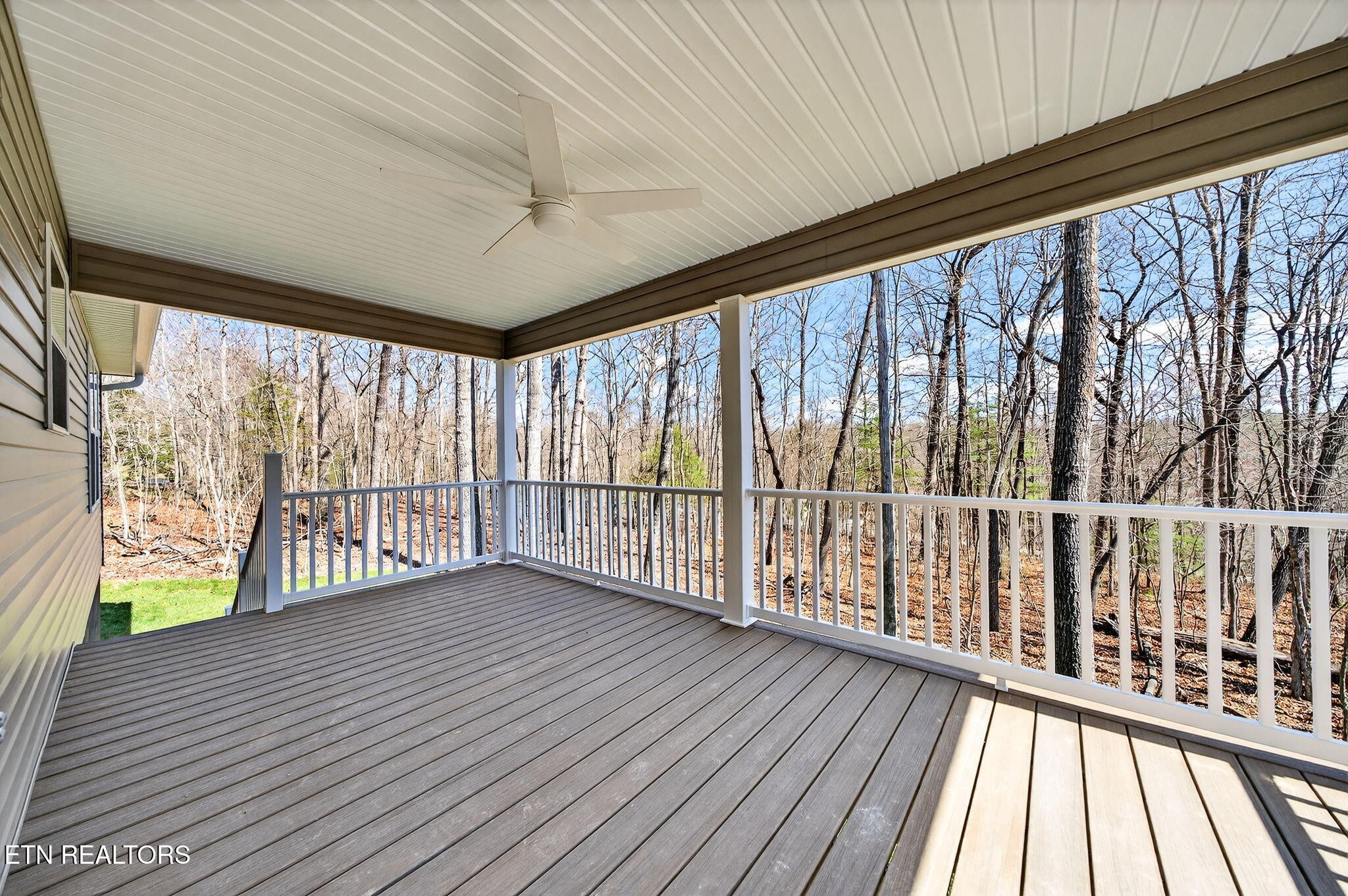 105 Peebles Road Crossville, TN 38558 - Photo 27 of 40 a view of hallway with wooden floor