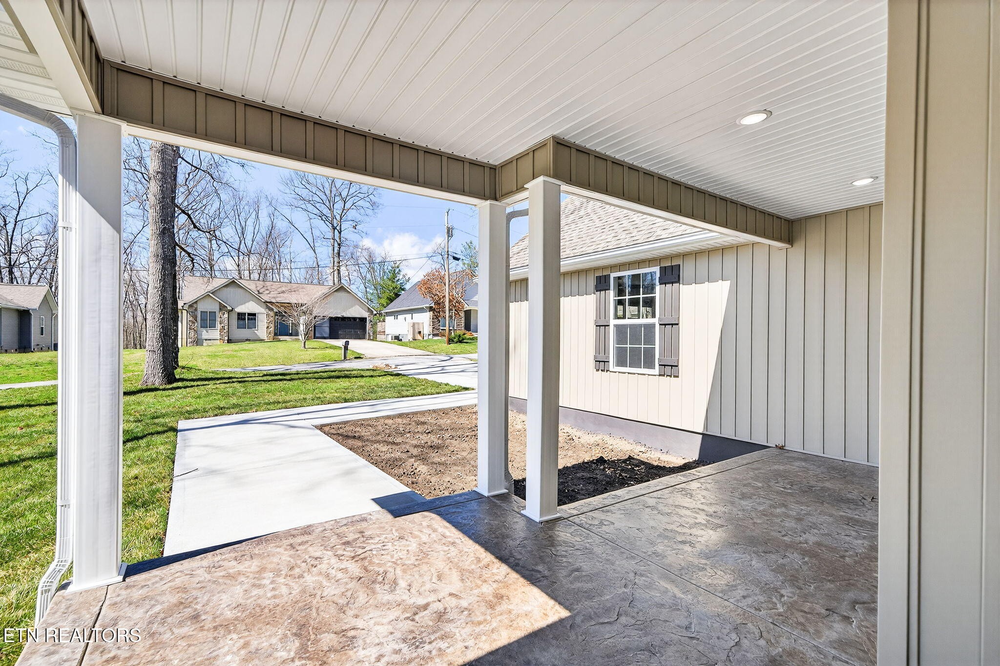 105 Peebles Road Crossville, TN 38558 - Photo 4 of 40