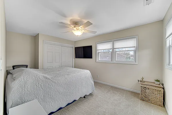 $164,900 | 545 North Oakwood Drive, Unit 7, Griffith, IN 46319
