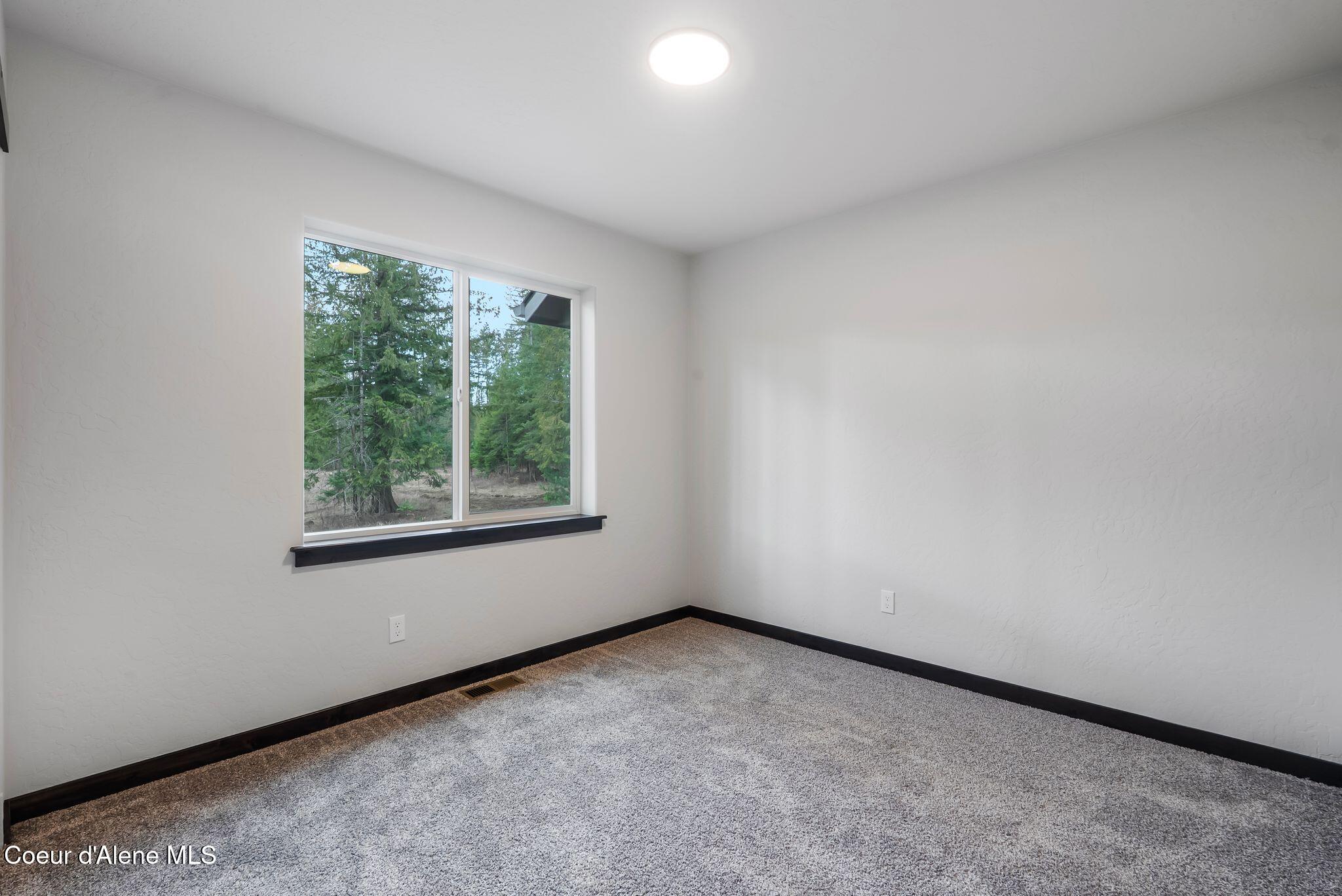 9490 Sunnyside Road Sandpoint, ID 83864 - Photo 9 of 44 20_DSC07859