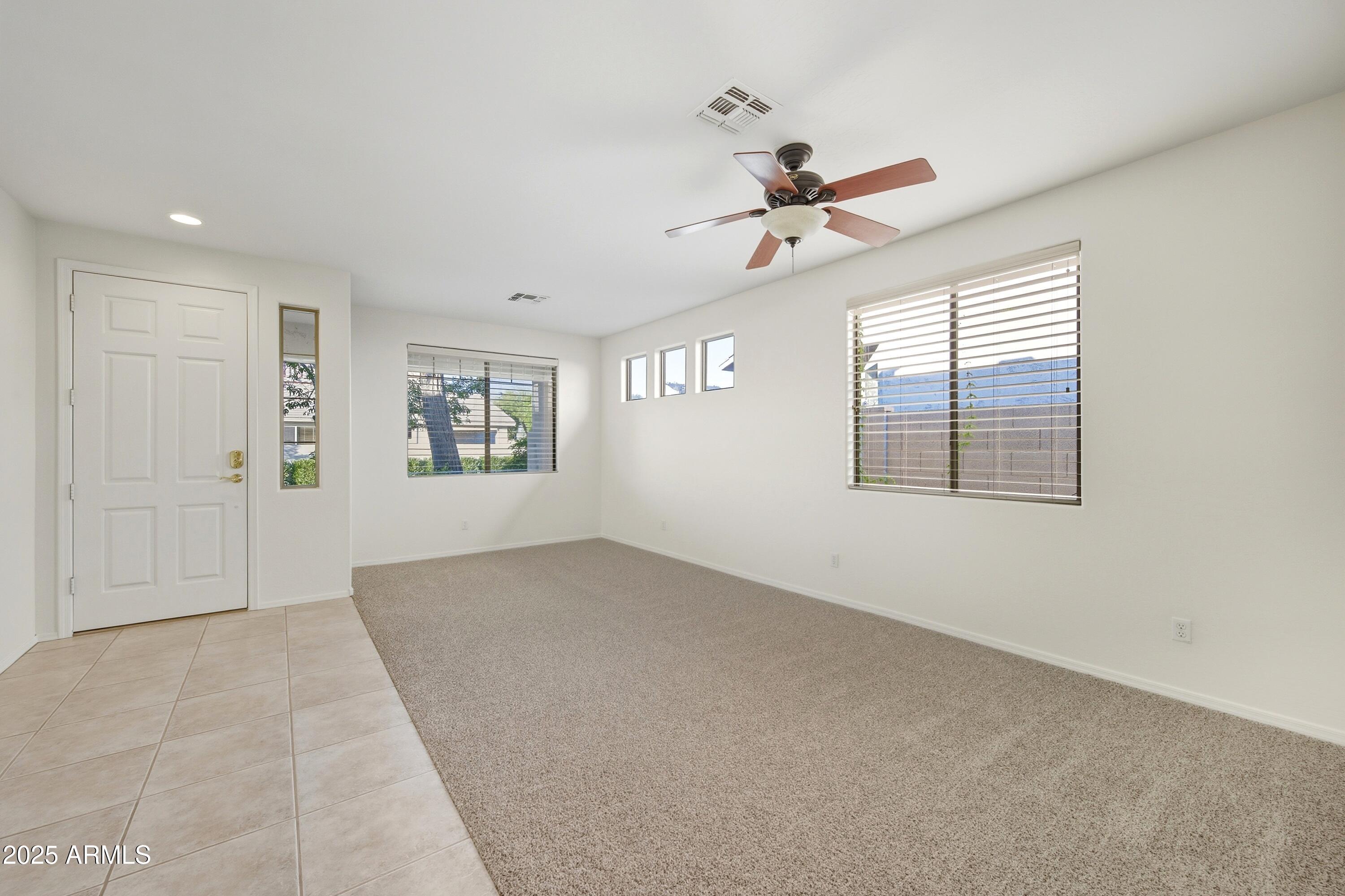 2707 East Darrel Road Phoenix, AZ 85042 - Photo 12 of 41