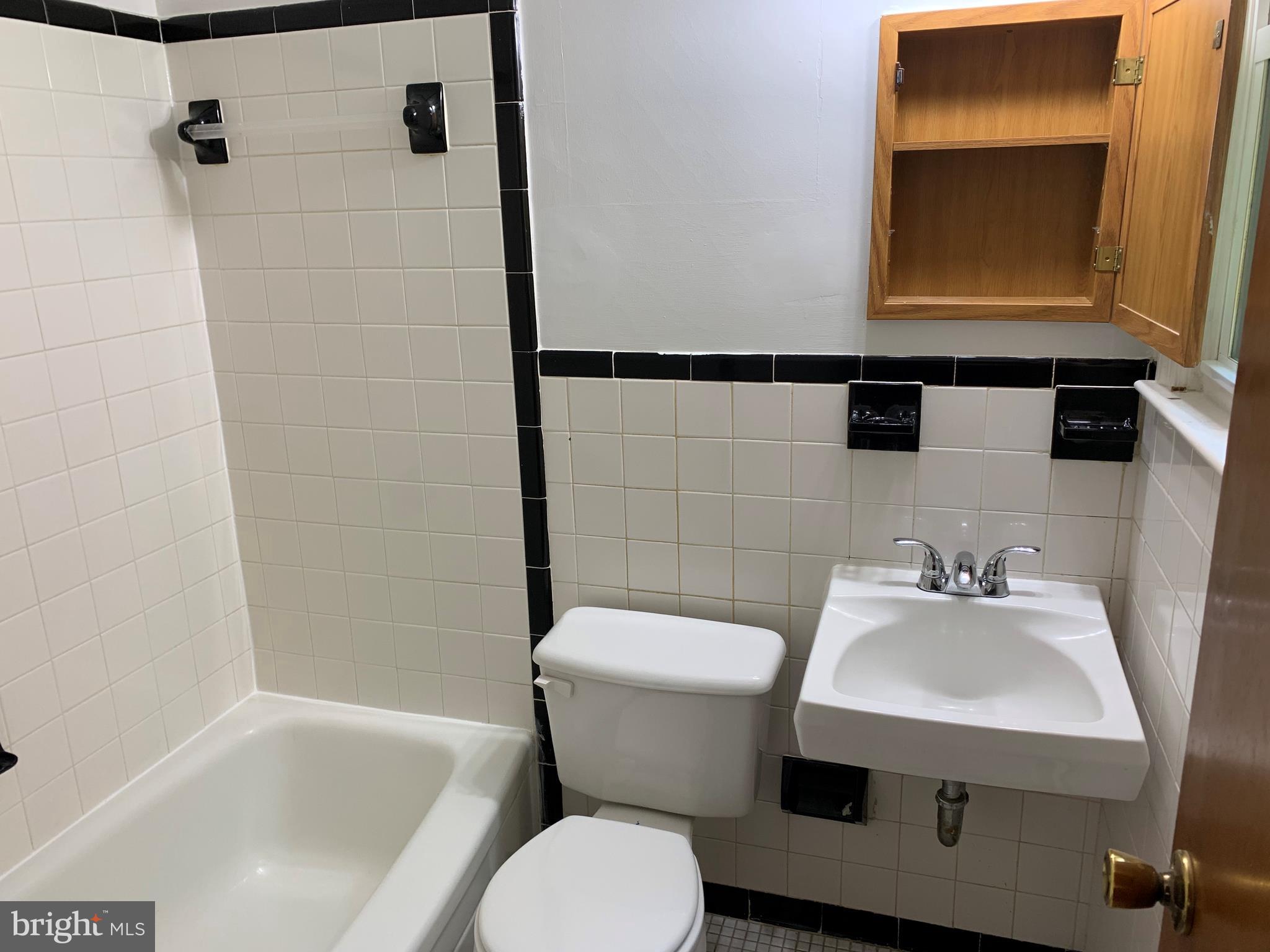 5317 Tolson Road Temple Hills, MD 20748 - Photo 11 of 23 FULL BATH IN MASTER BEDROOM