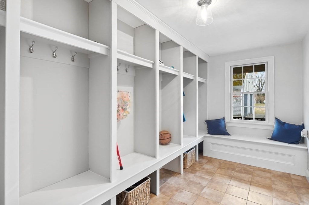 10 Union Street Hingham, MA 02043 - Photo 32 of 40 a bathroom with a tub and shower