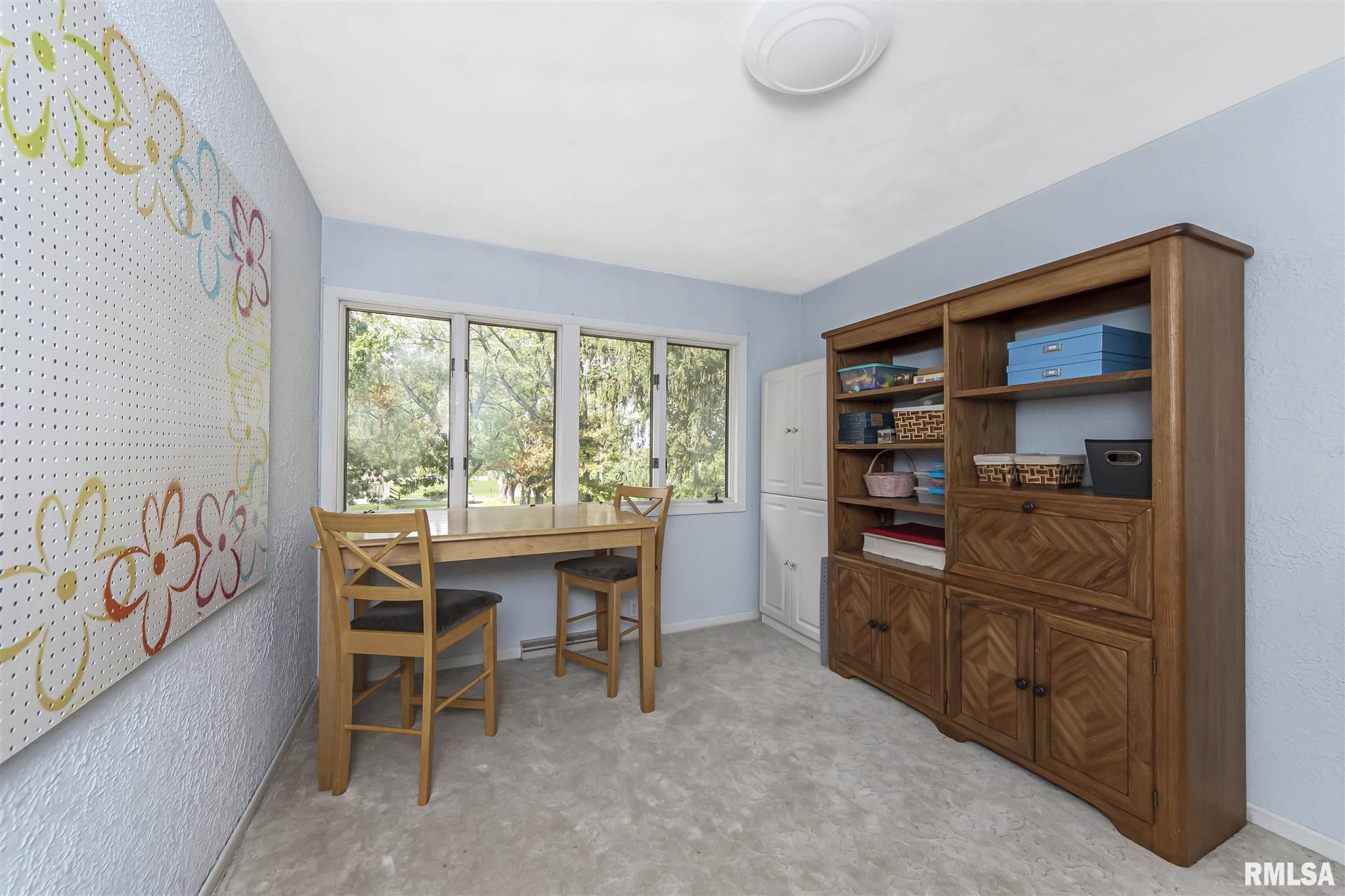1084 Upper Spring Bay Road East Peoria, IL 61611 - Photo 11 of 40 Gallery Image 11