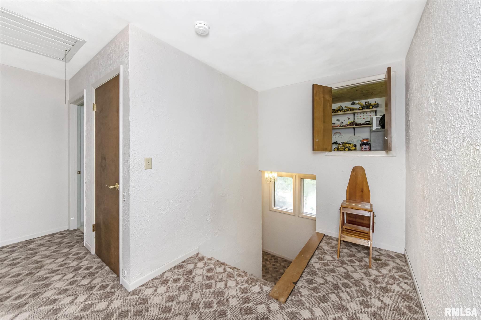 1084 Upper Spring Bay Road East Peoria, IL 61611 - Photo 23 of 40 Gallery Image 23