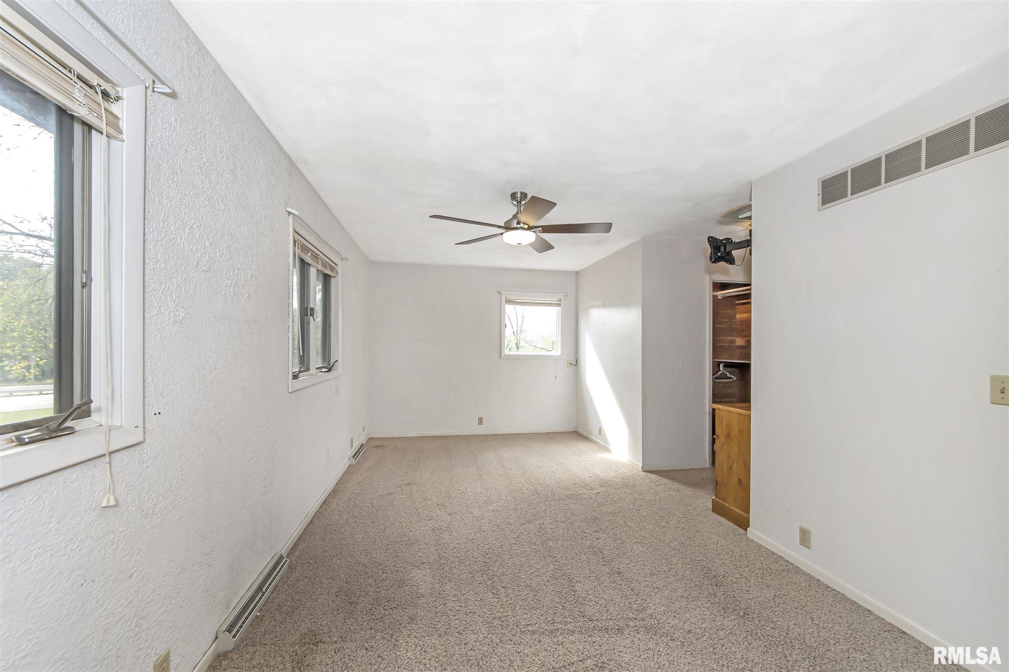 1084 Upper Spring Bay Road East Peoria, IL 61611 - Photo 24 of 40 Gallery Image 24