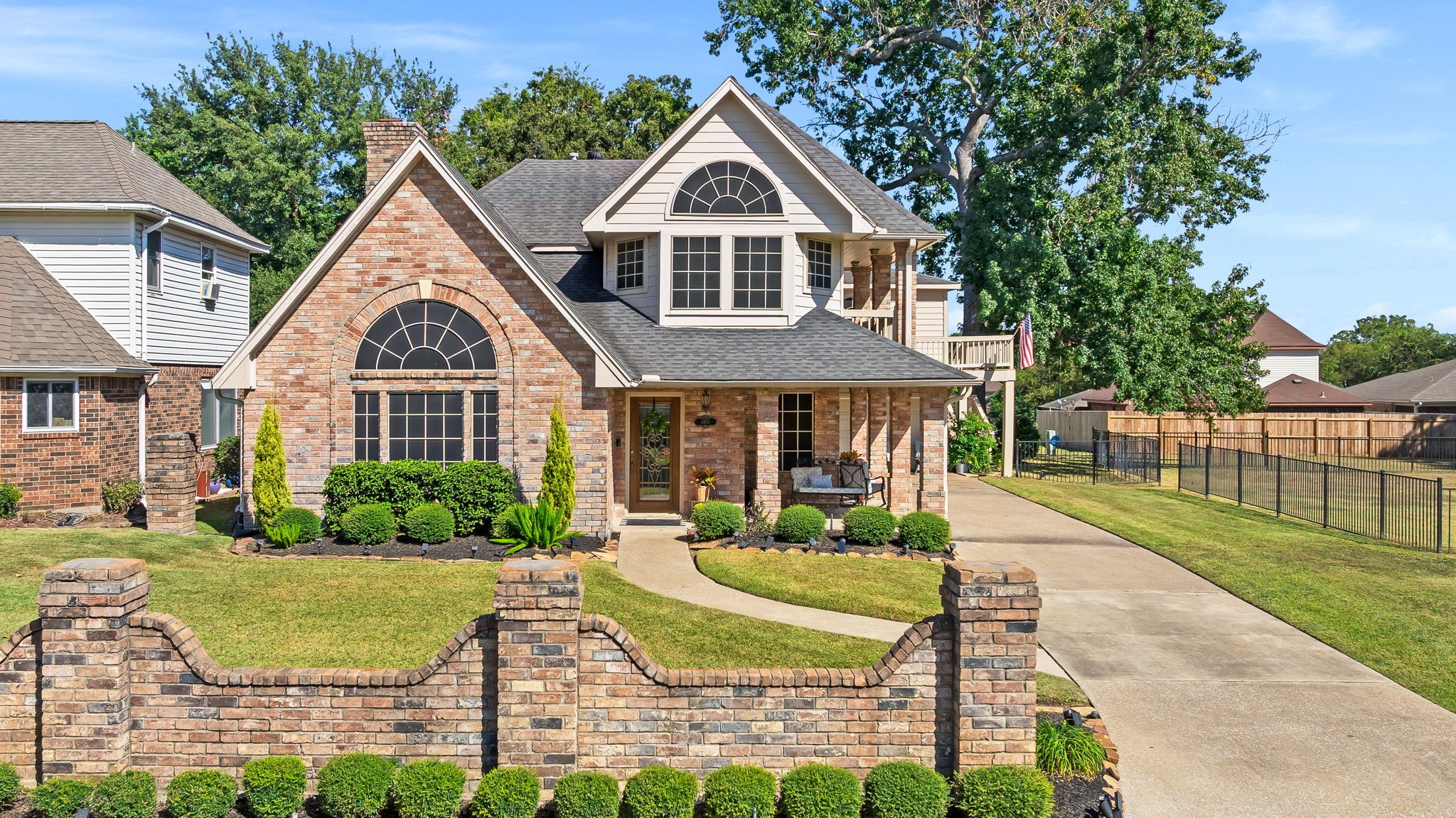 6971 Breezy Point Willis, TX 77318 - Photo 3 of 49 This home is so inviting from curb to back! You will notice walking up that it has an inviting wrap around porch.