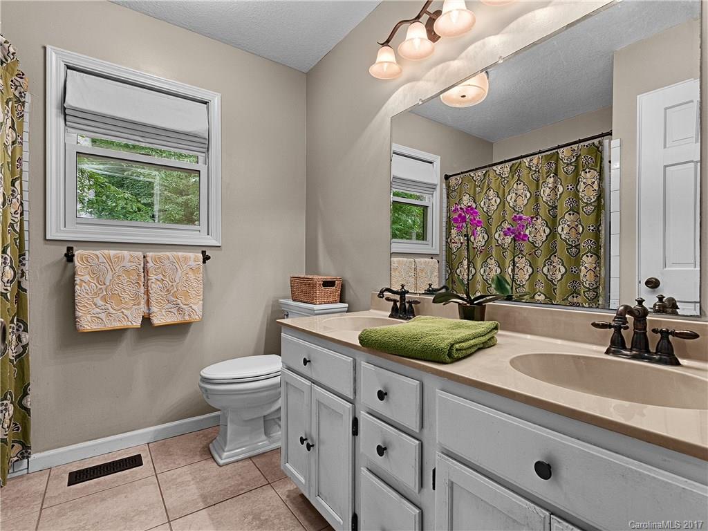 51 Webb Springs Road Asheville, NC 28804 - Photo 12 of 19 Gallery Image 12