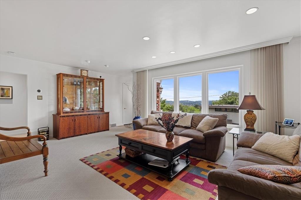 2808 Fernwald Road Pittsburgh, PA 15217 - Photo 2 of 30 Gallery Image 2