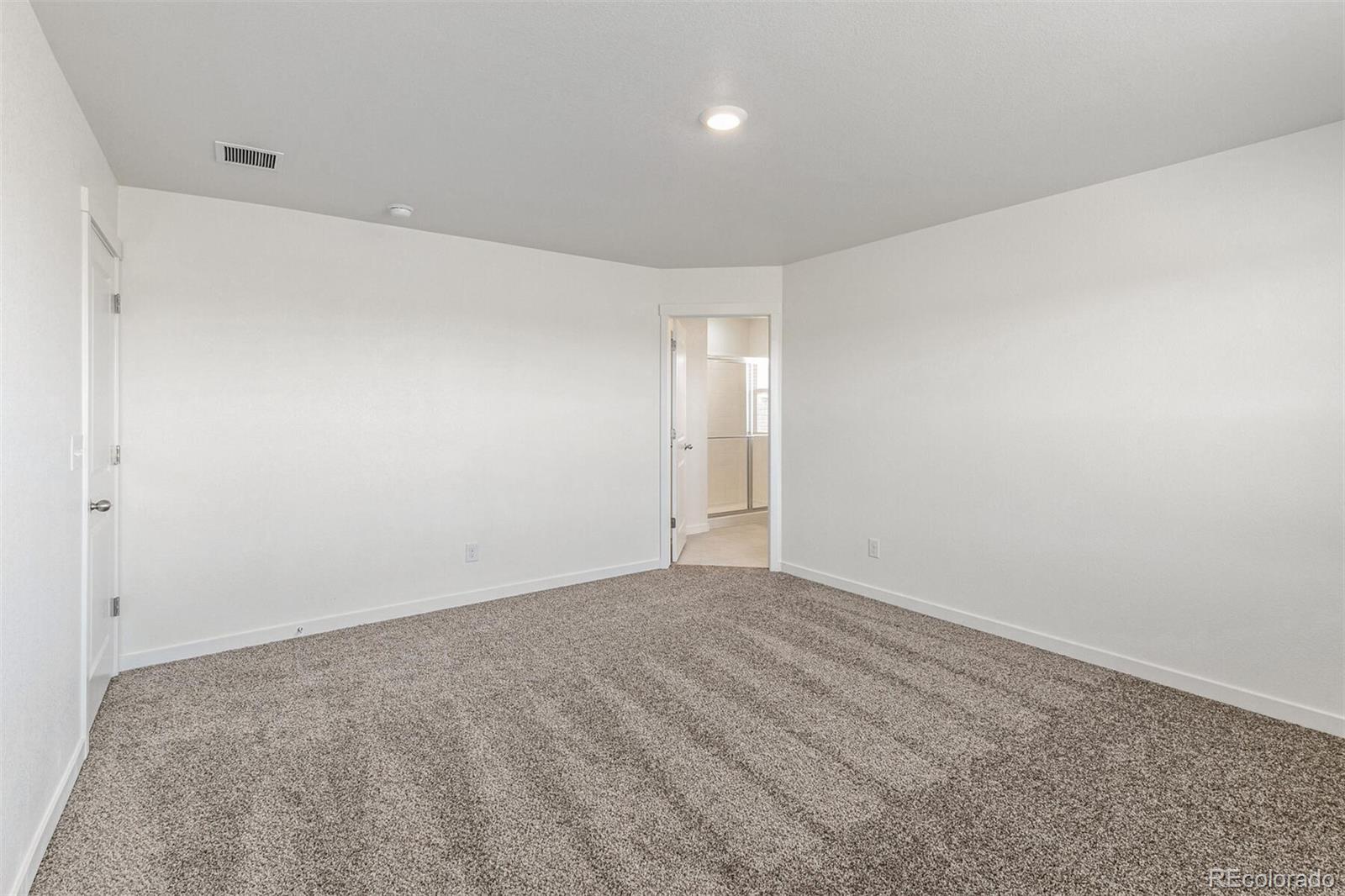129 North Waterloo Street Aurora, CO 80018 - Photo 18 of 25