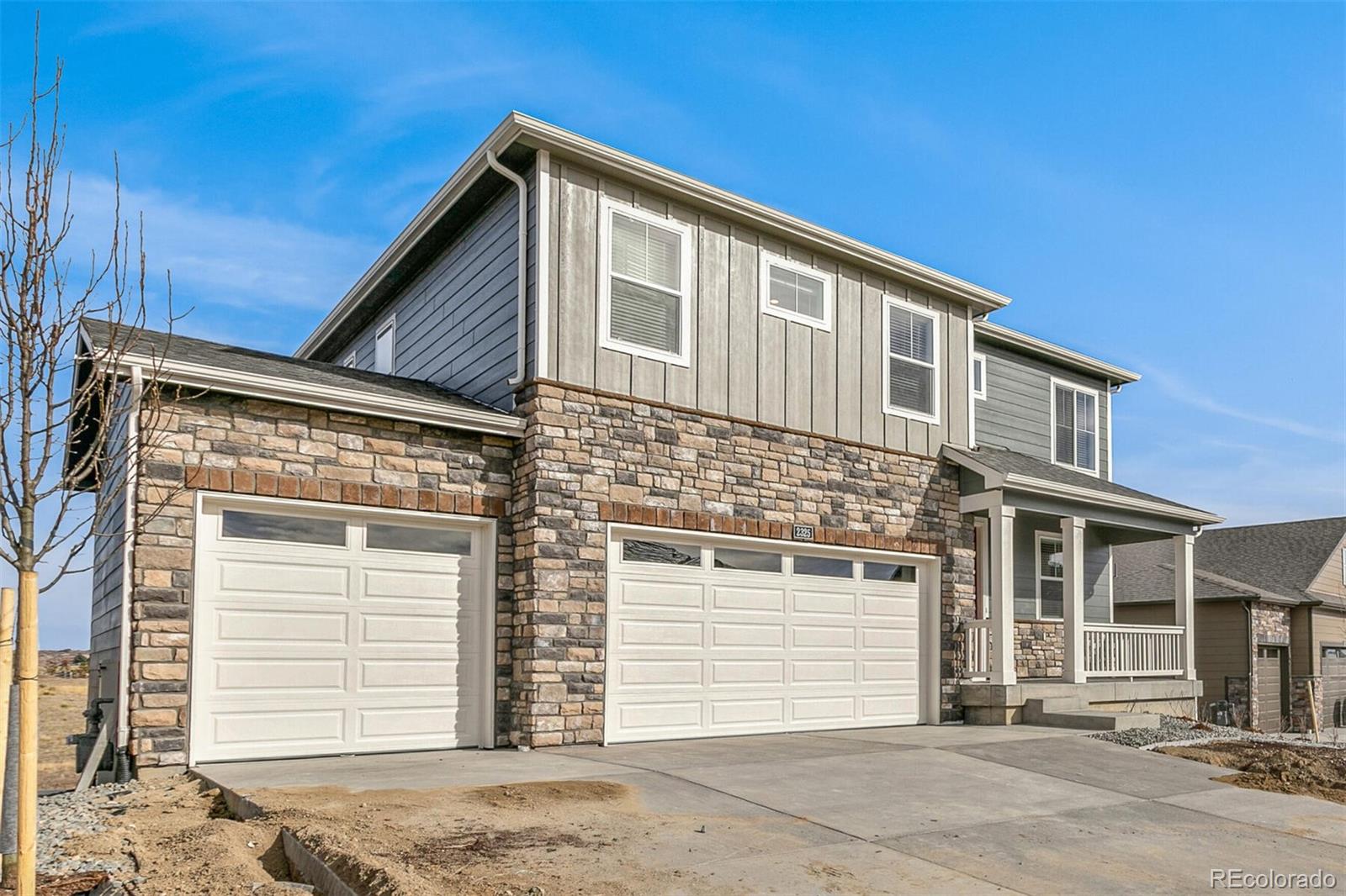 129 North Waterloo Street Aurora, CO 80018 - Photo 2 of 25