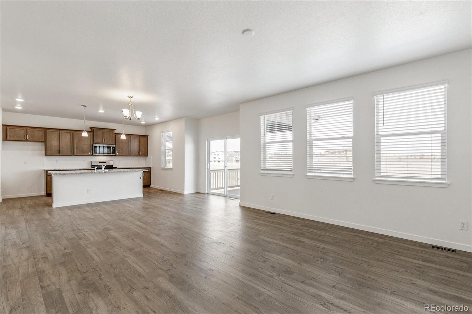 129 North Waterloo Street Aurora, CO 80018 - Photo 5 of 25