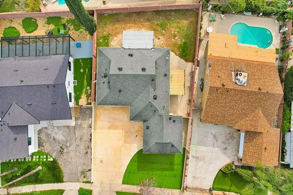 $1,149,000 | 14868 1486 1/2 Envoy, Sylmar, CA 91342