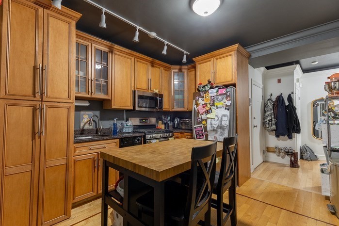 23 Margaret Street, Unit 1 Boston, MA 02113 - Photo 2 of 11