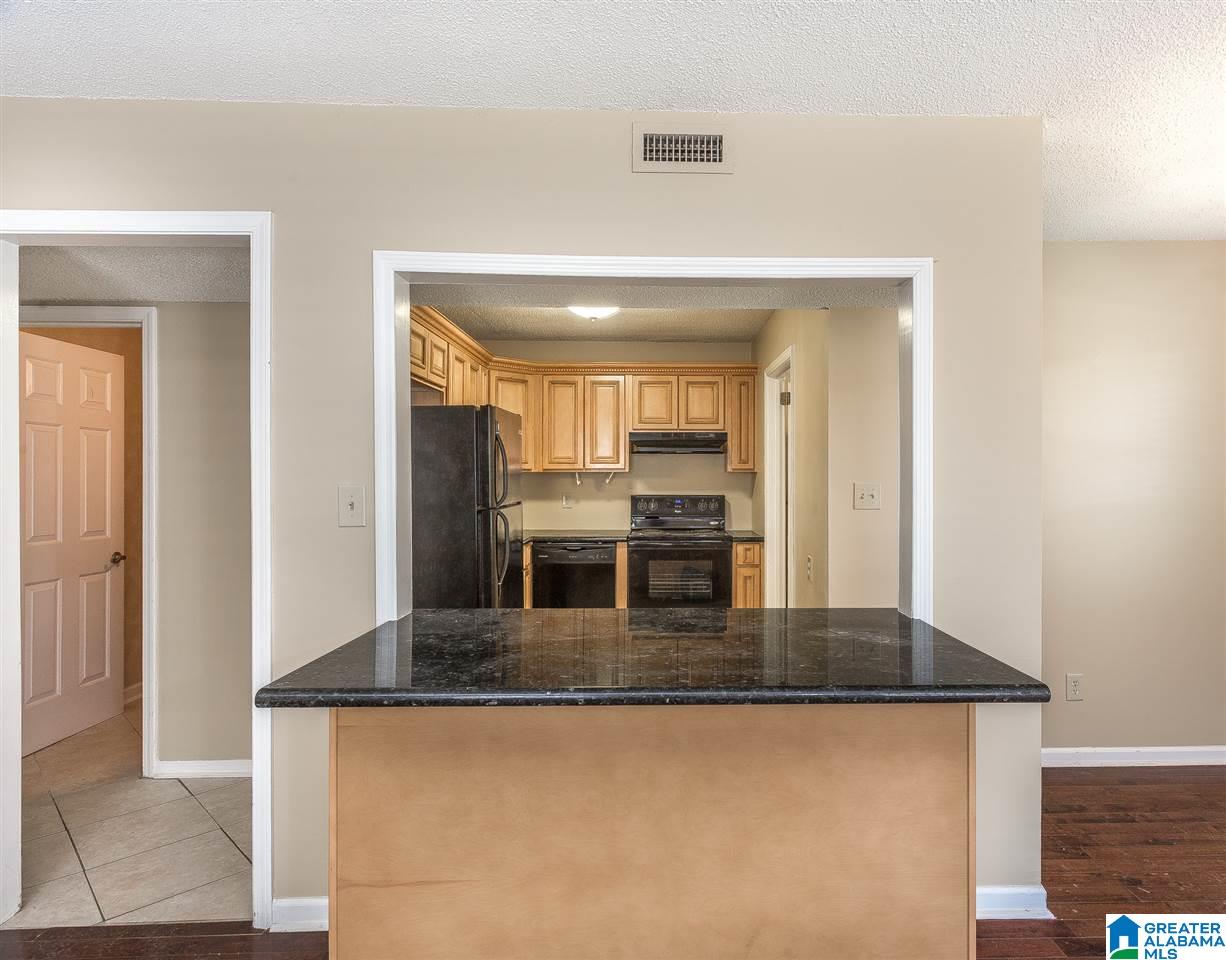 8760 Thomas Drive Leeds, AL 35094 - Photo 6 of 24