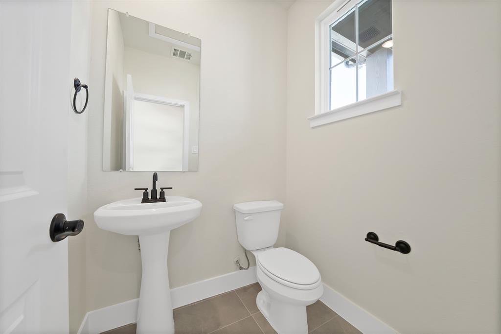 7276 Confetti Lane Frisco, TX 75033 - Photo 17 of 34