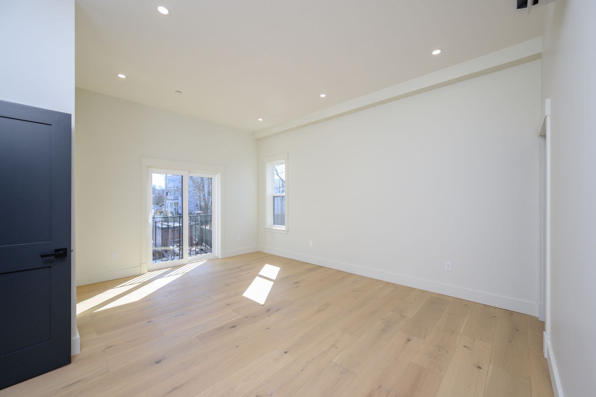 21 Tanglewood Road, Unit 4 Boston, MA 02126 - Photo 11 of 23 Gallery Image 11