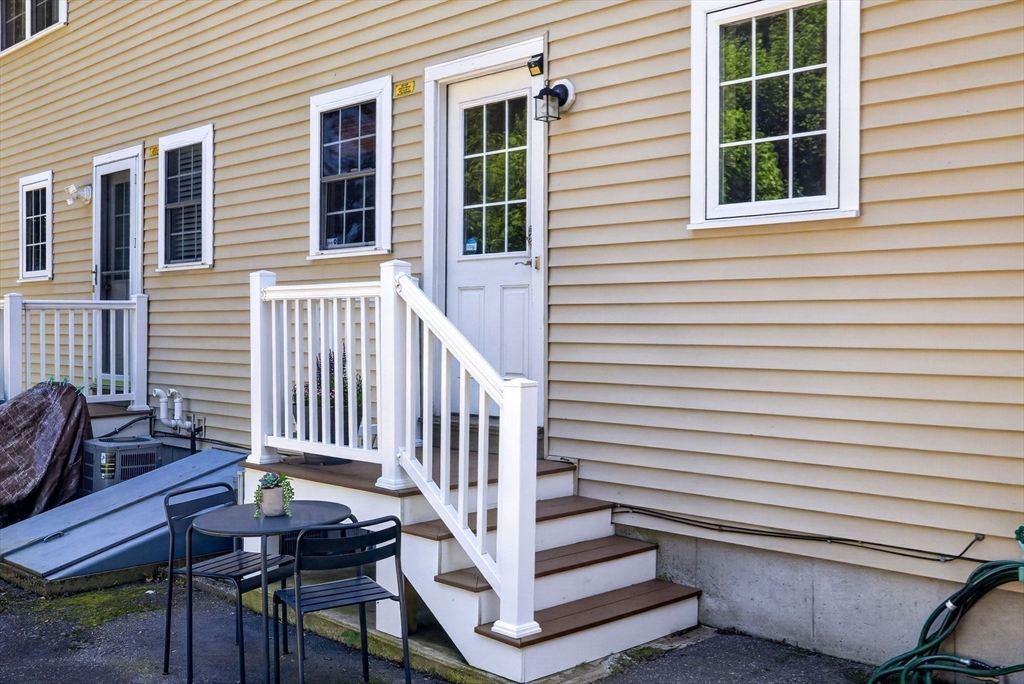 189 Grove Street, Unit 2 Waltham, MA 02453 - Photo 22 of 30