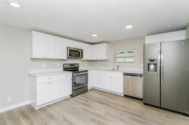 $2,390 | 1909 Glen Echo Lane, Clearwater, FL 33760