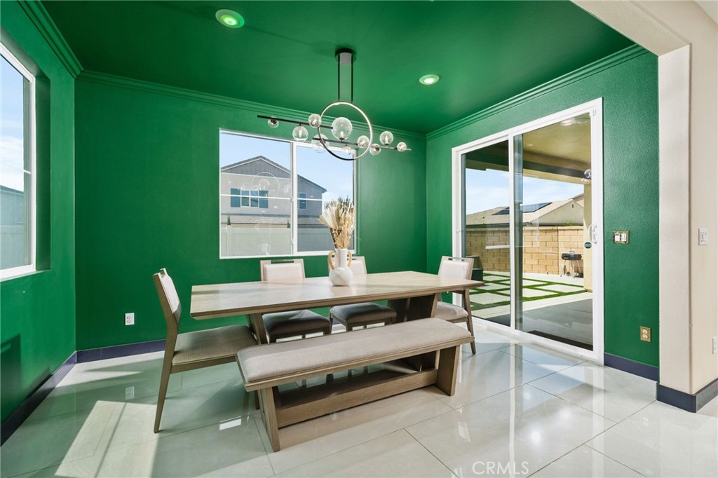 2414 Crater Avenue Rialto, CA 92377 - Photo 13 of 50