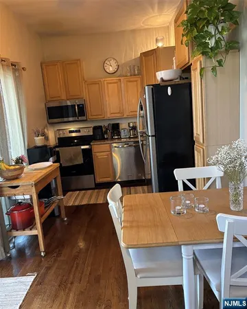 $2,200 | 437 Andre Hill, Northvale, NJ 07647