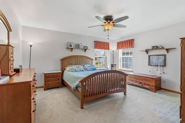 $559,900 | 1189 Mockingbird Drive, Oconomowoc, WI 53066