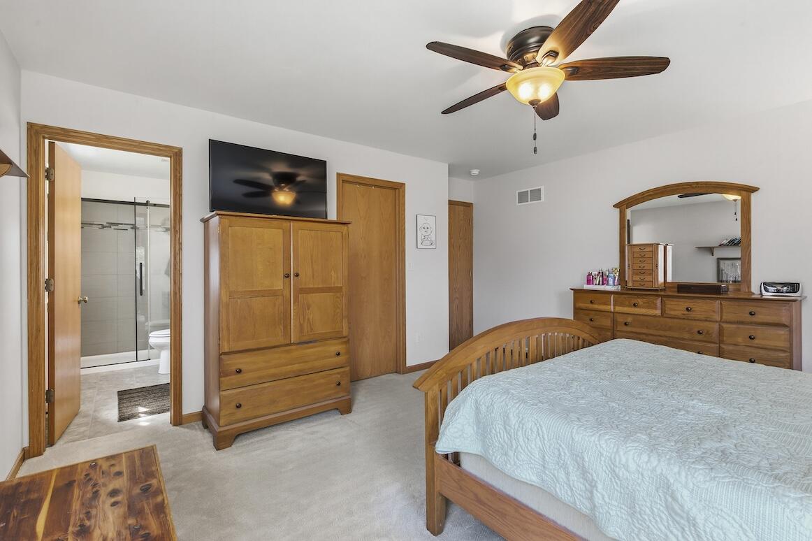 1189 Mockingbird Drive Oconomowoc, WI 53066 - Photo 18 of 31 Primary Bedroom w/WIC