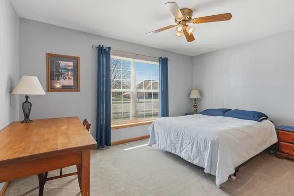 $559,900 | 1189 Mockingbird Drive, Oconomowoc, WI 53066