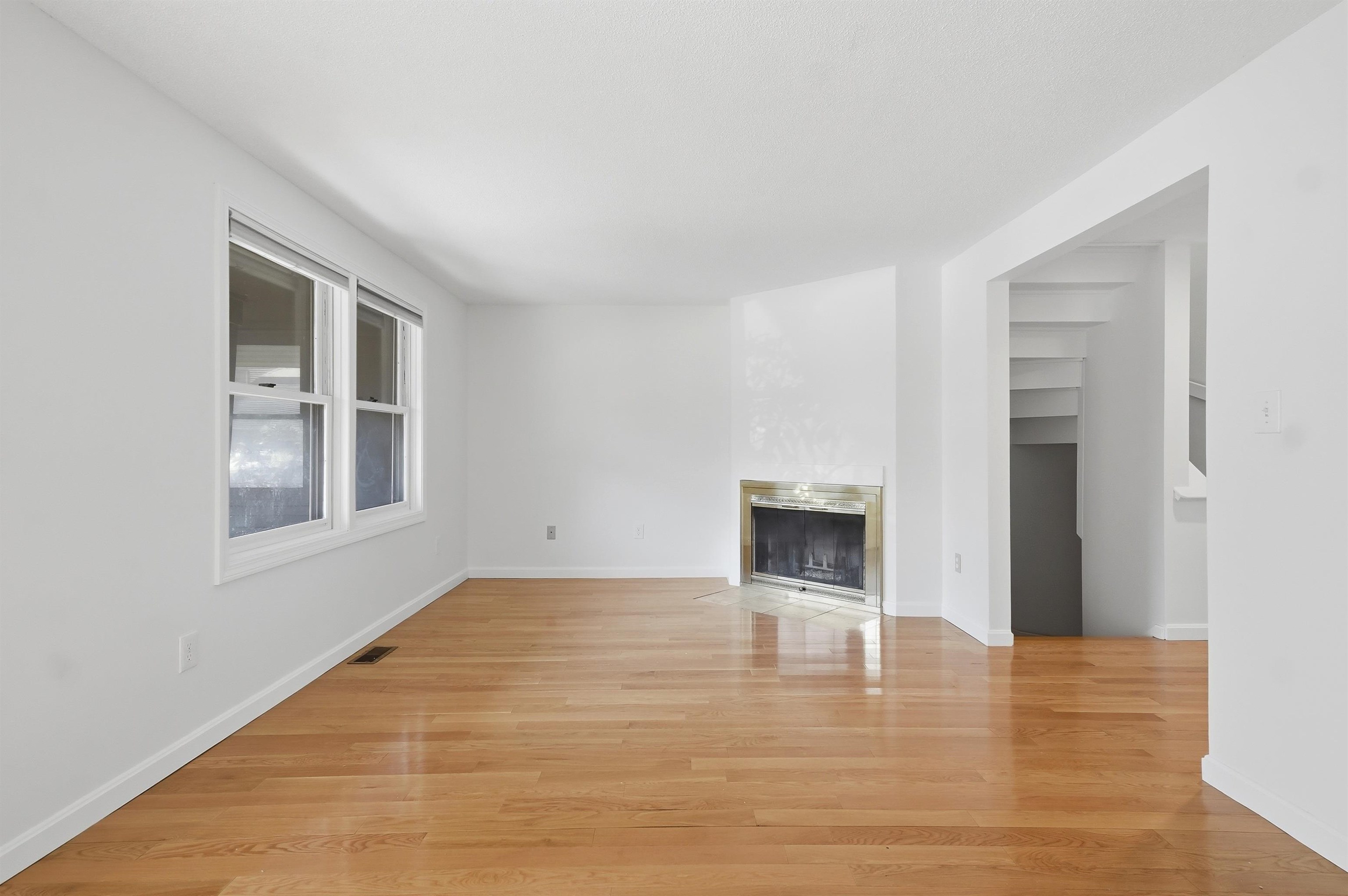 45 Stacey Circle Windham, NH 03087 - Photo 15 of 60