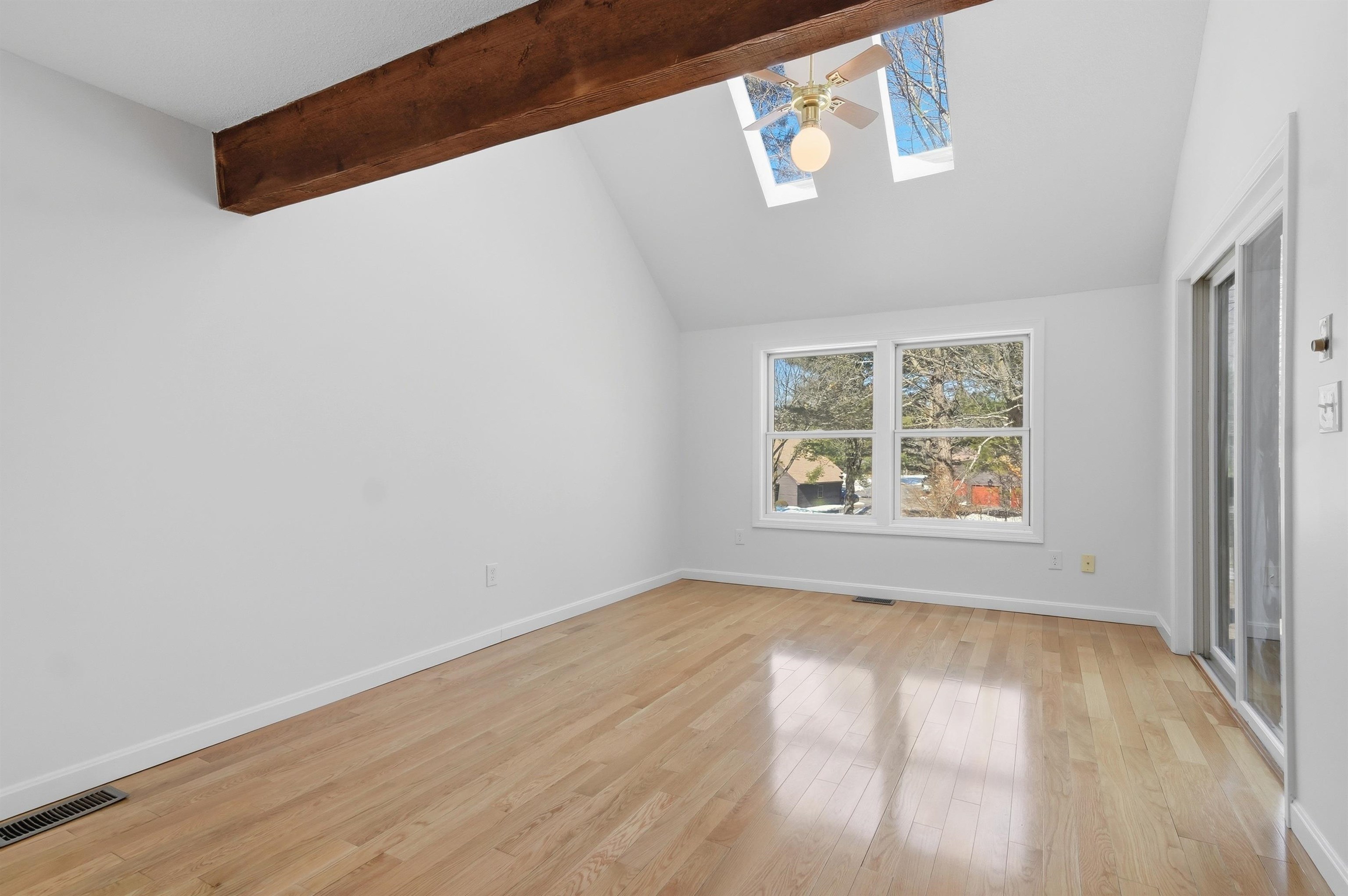 45 Stacey Circle Windham, NH 03087 - Photo 20 of 60