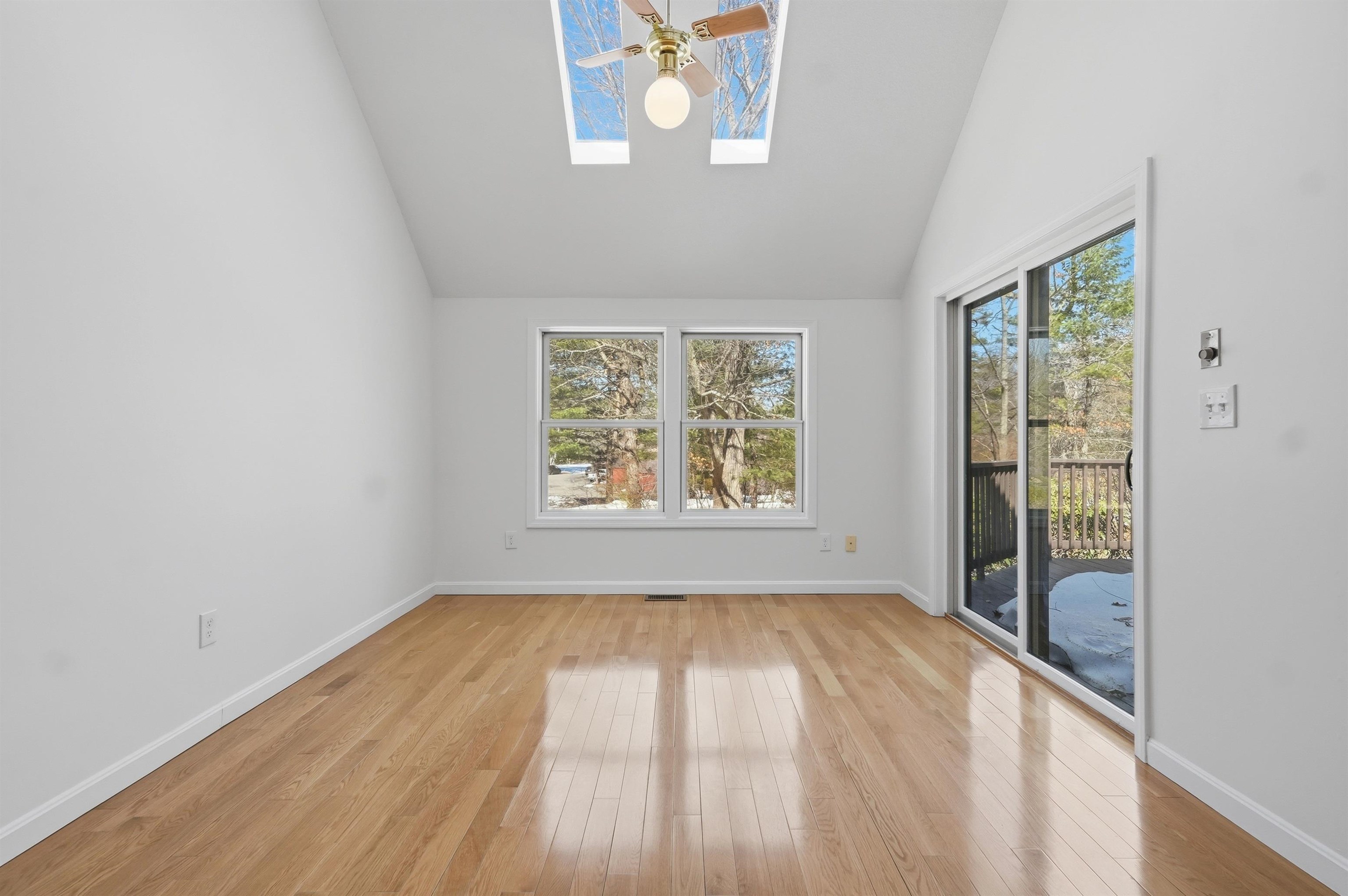 45 Stacey Circle Windham, NH 03087 - Photo 21 of 60