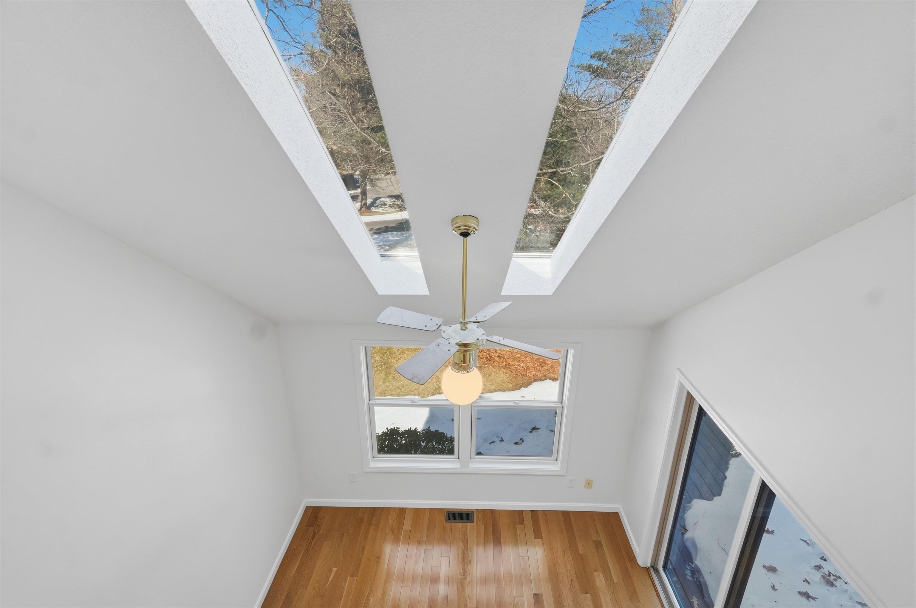 45 Stacey Circle Windham, NH 03087 - Photo 28 of 58