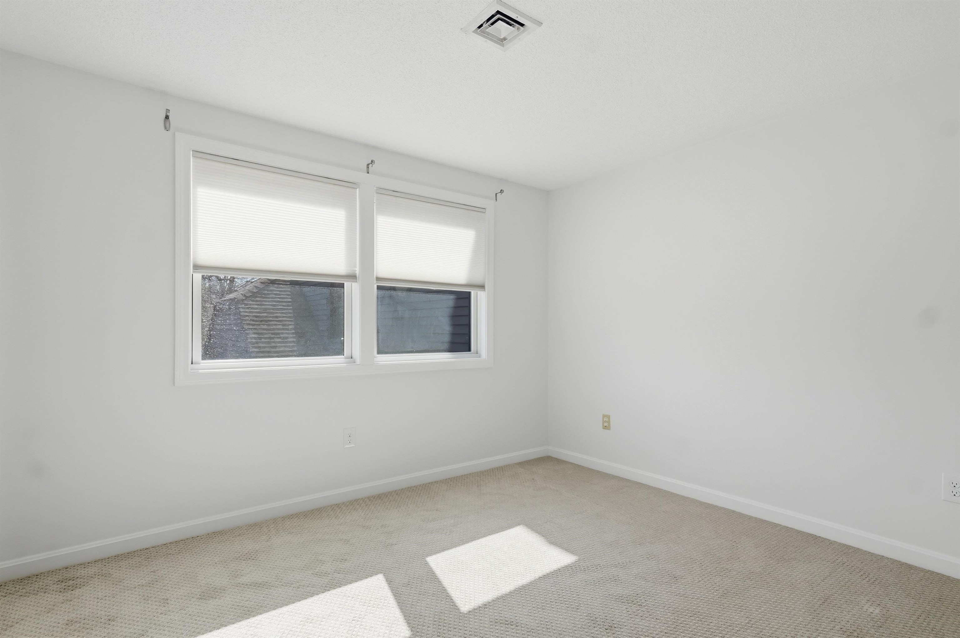 45 Stacey Circle Windham, NH 03087 - Photo 35 of 60