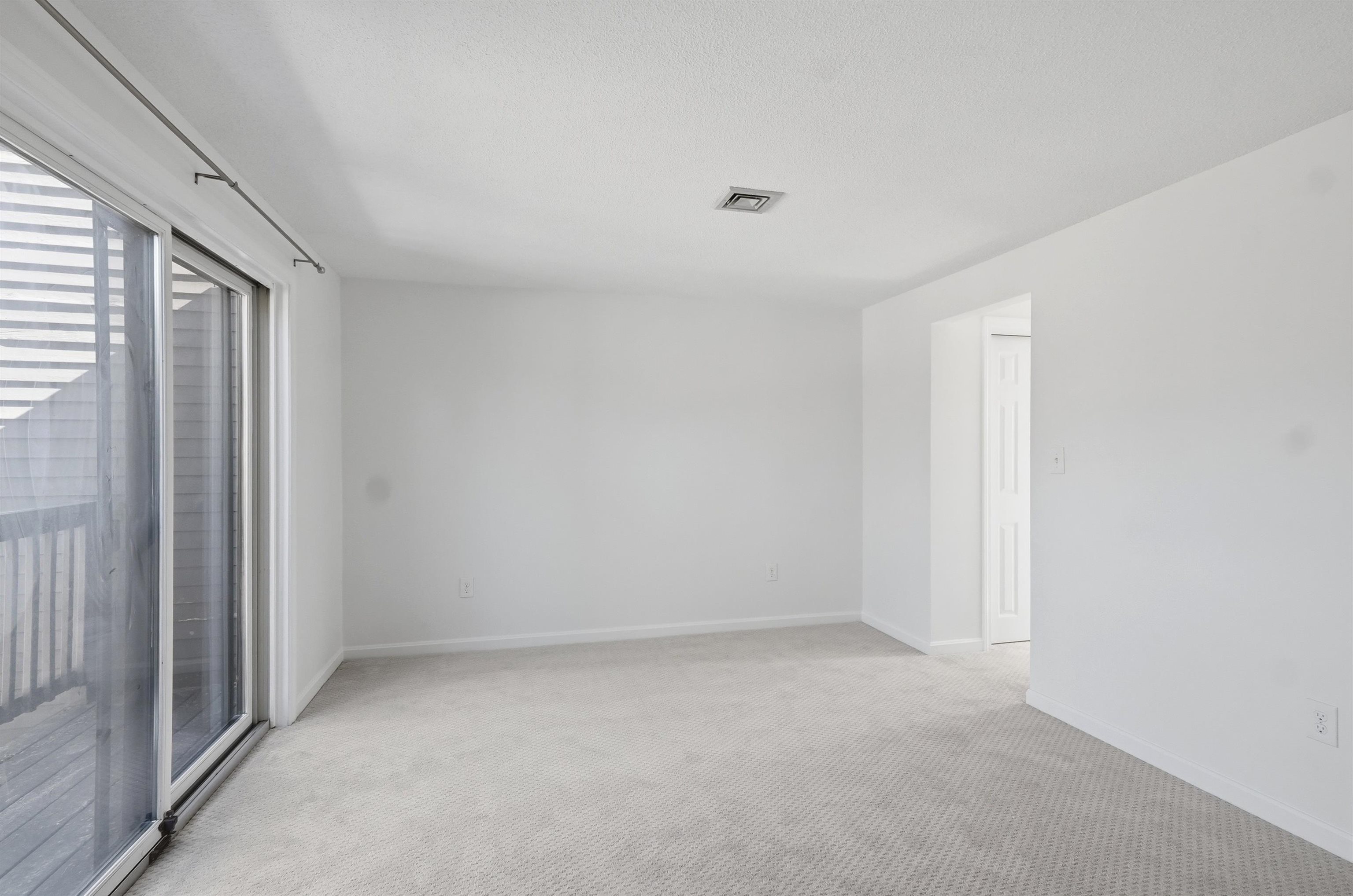 45 Stacey Circle Windham, NH 03087 - Photo 36 of 60