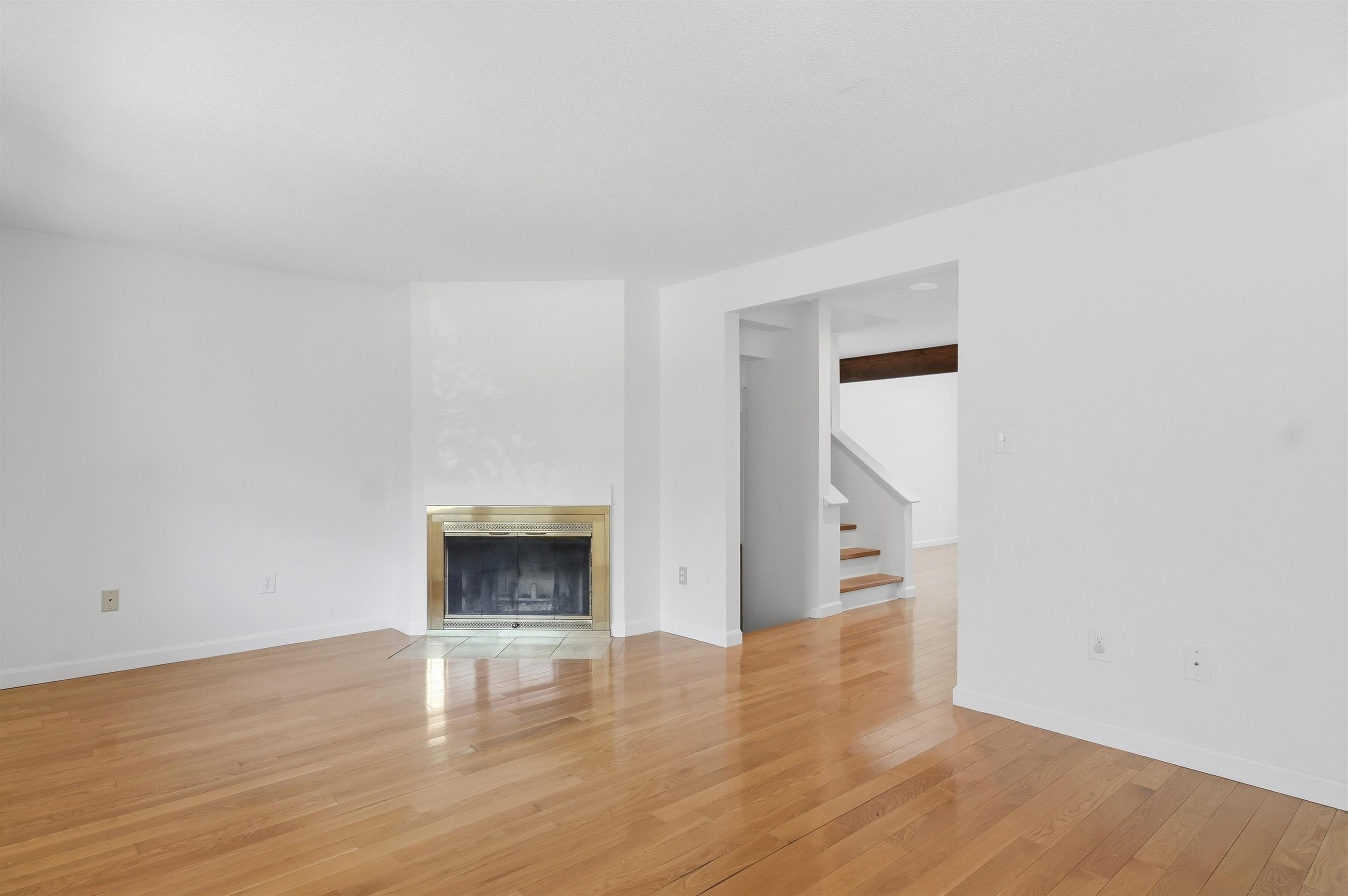 45 Stacey Circle Windham, NH 03087 - Photo 10 of 60