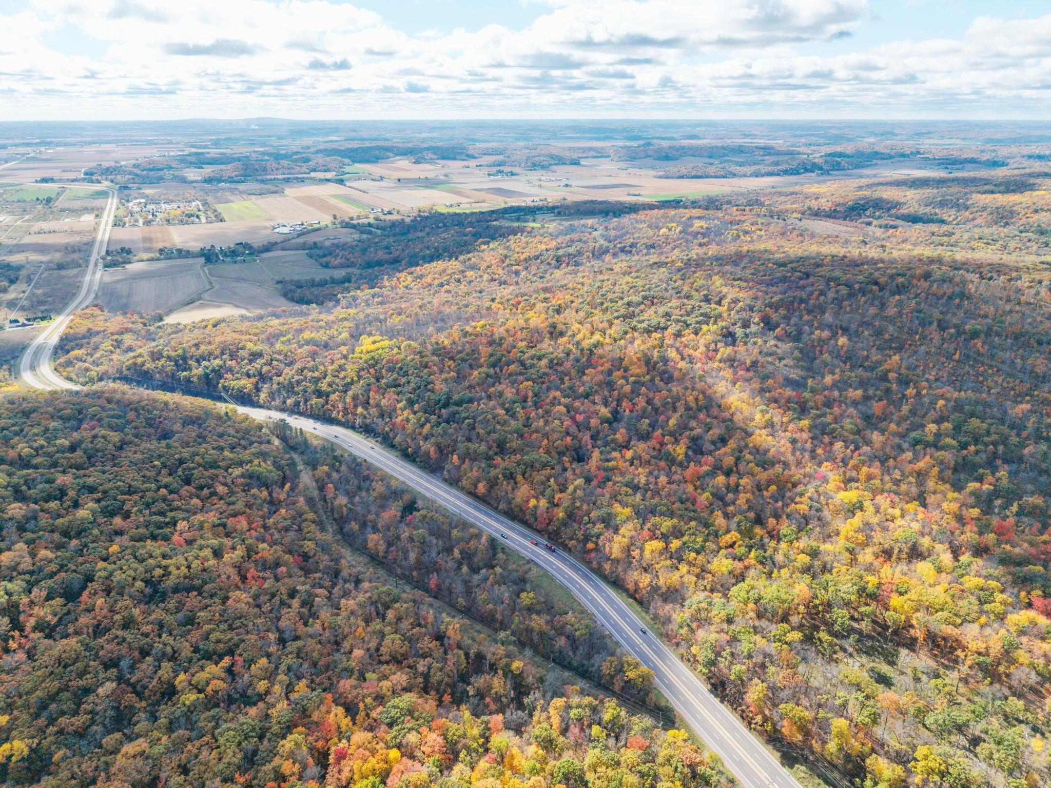 12 Highway 12 Baraboo, WI 53913 - Photo 4 of 10