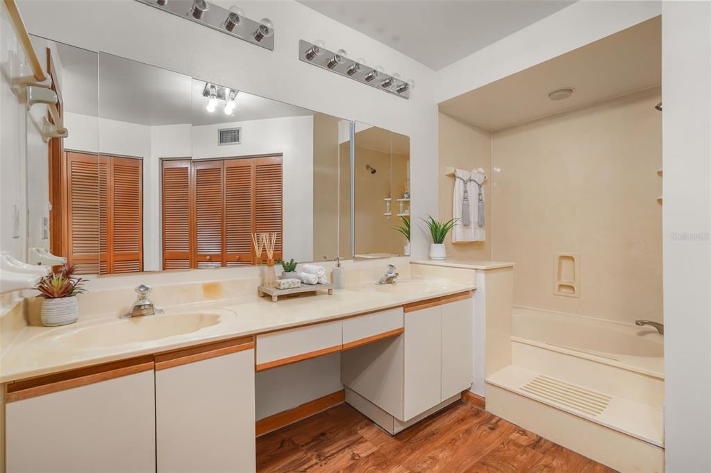 6140 Raintree Drive, Unit L3 Orlando, FL 32822 - Photo 11 of 27
