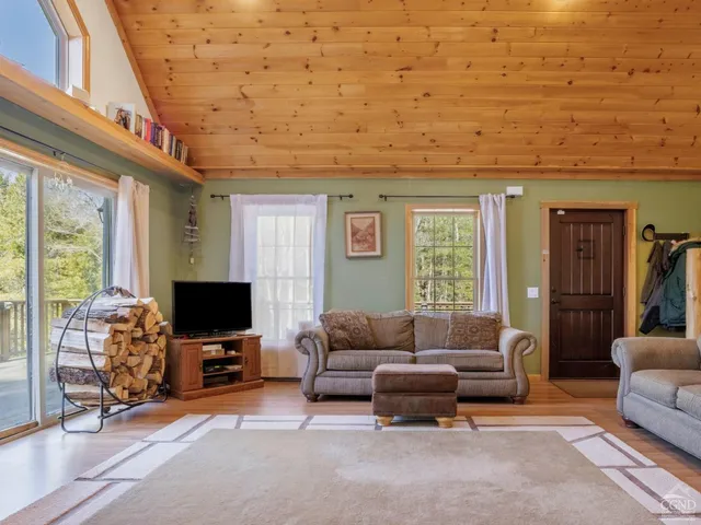 $690,000 | 73 Cross Road, Windham, NY 12496