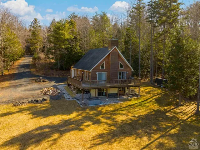 $690,000 | 73 Cross Road, Windham, NY 12496