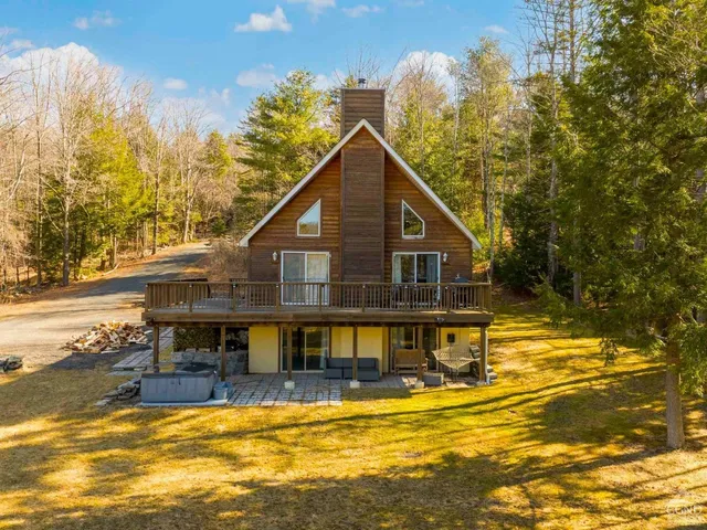 $690,000 | 73 Cross Road, Windham, NY 12496