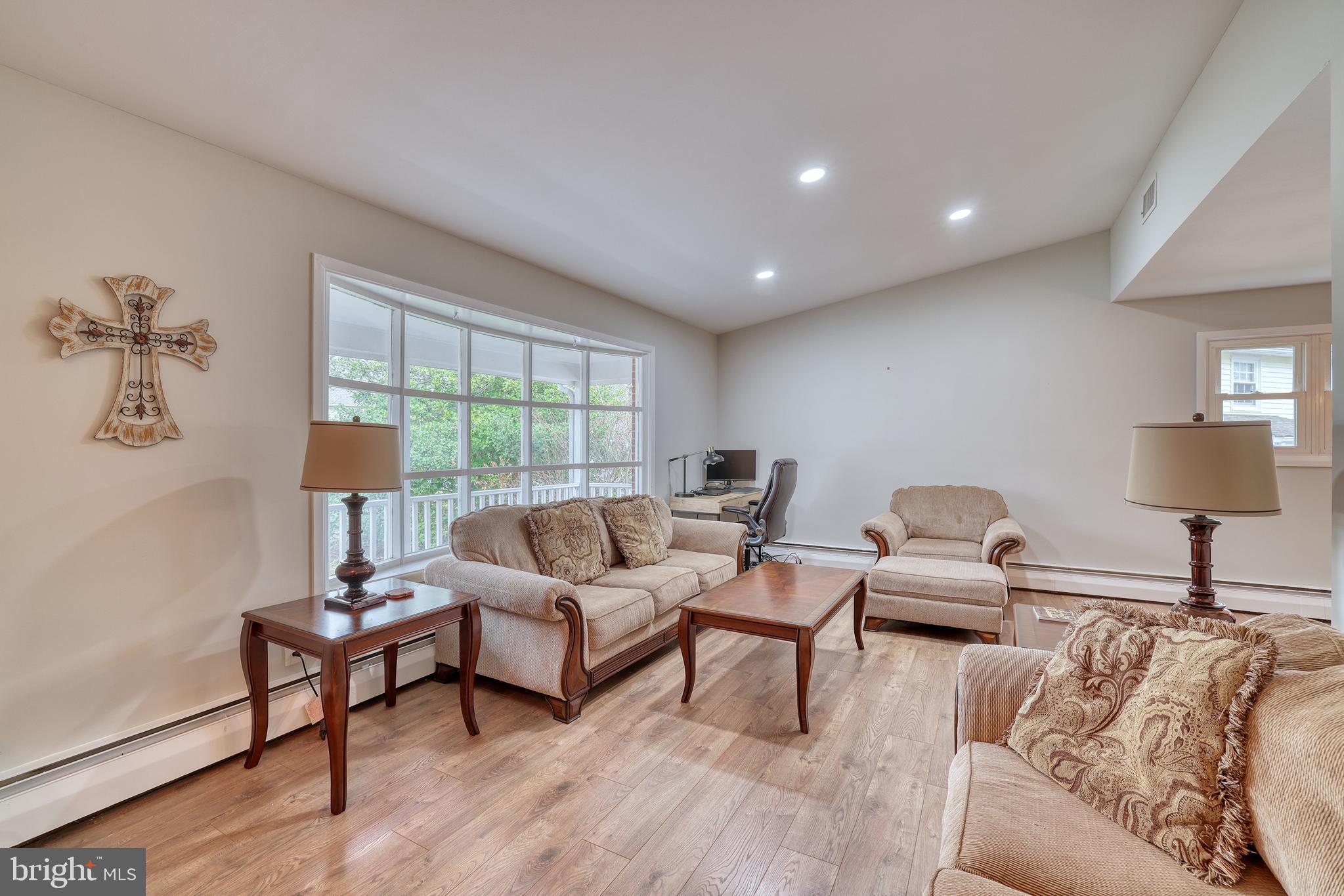 3 Riverdale Road Yardley, PA 19067 - Photo 2 of 30