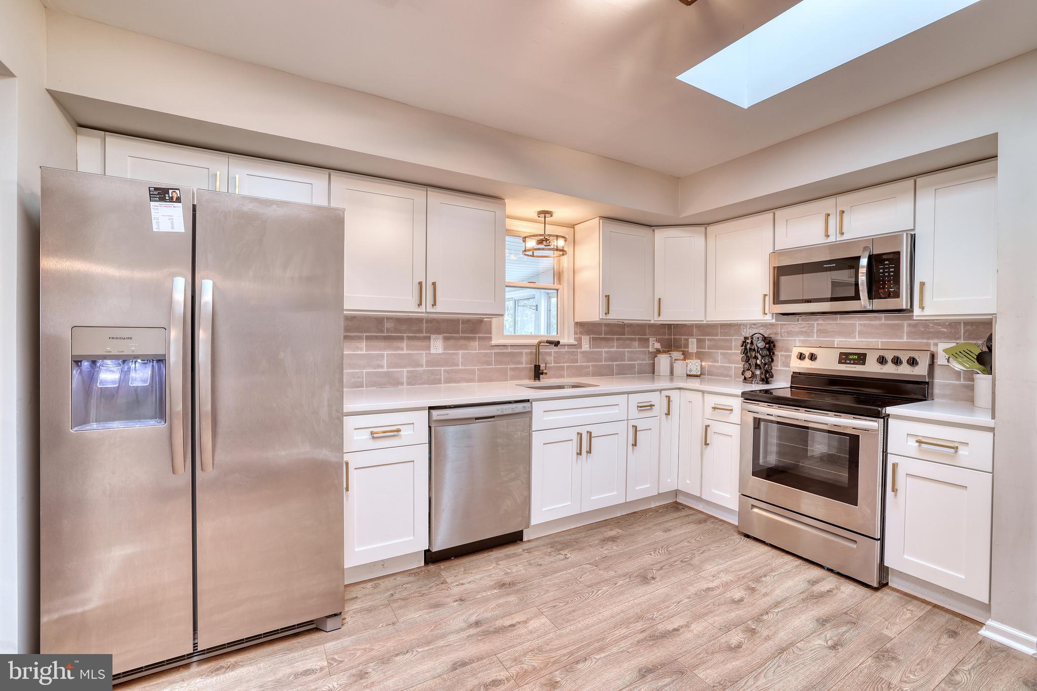 3 Riverdale Road Yardley, PA 19067 - Photo 4 of 30