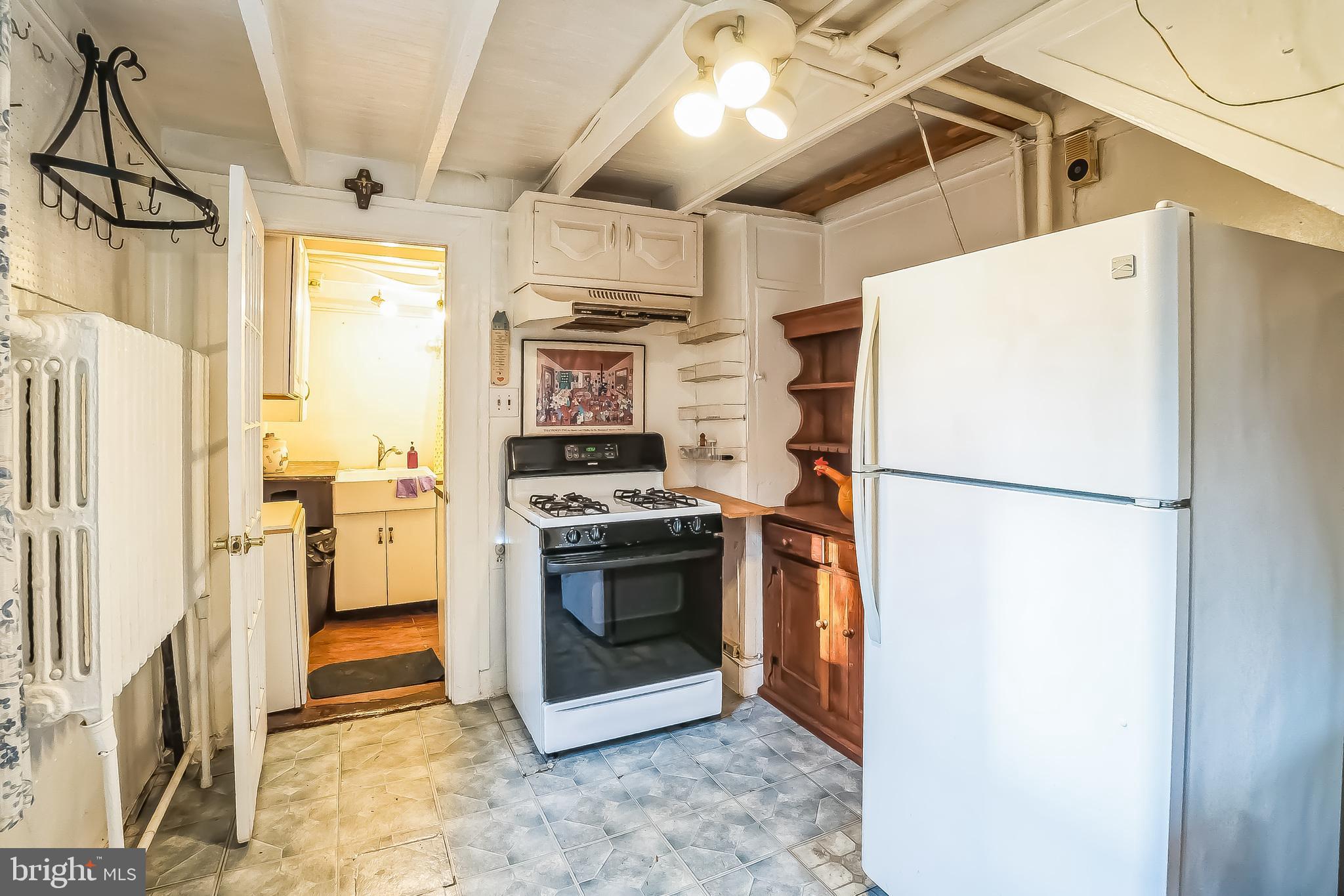 10210 Capitol View Avenue Silver Spring, MD 20910 - Photo 12 of 18