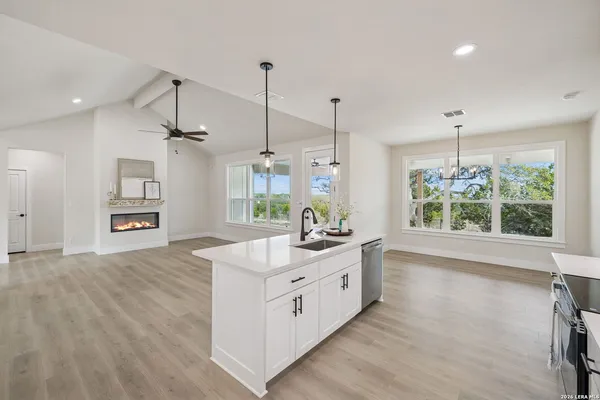 $484,900 | 1555 Birch Lane, Fischer, TX 78623