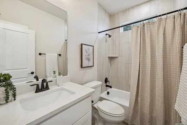 $484,900 | 1555 Birch Lane, Fischer, TX 78623
