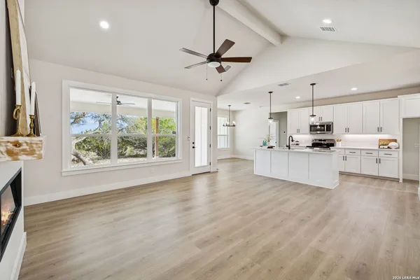 $484,900 | 1555 Birch Lane, Fischer, TX 78623