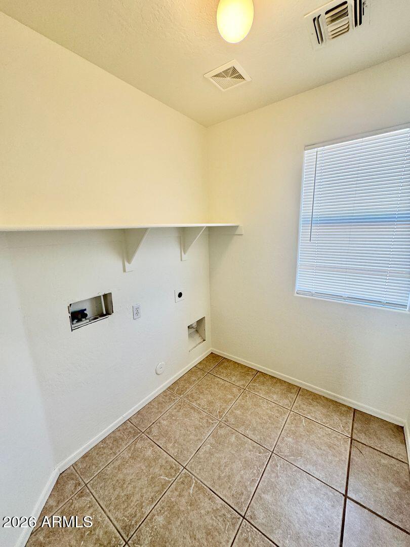 2106 West Alta Vista Road Phoenix, AZ 85041 - Photo 31 of 36 31