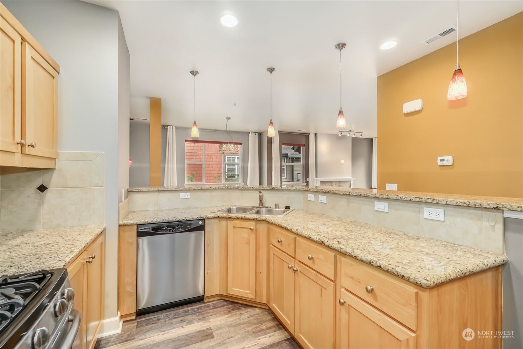 19102 20th Drive Southeast, Unit B201 Bothell, WA 98012 - Photo 7 of 20 Gallery Image 7