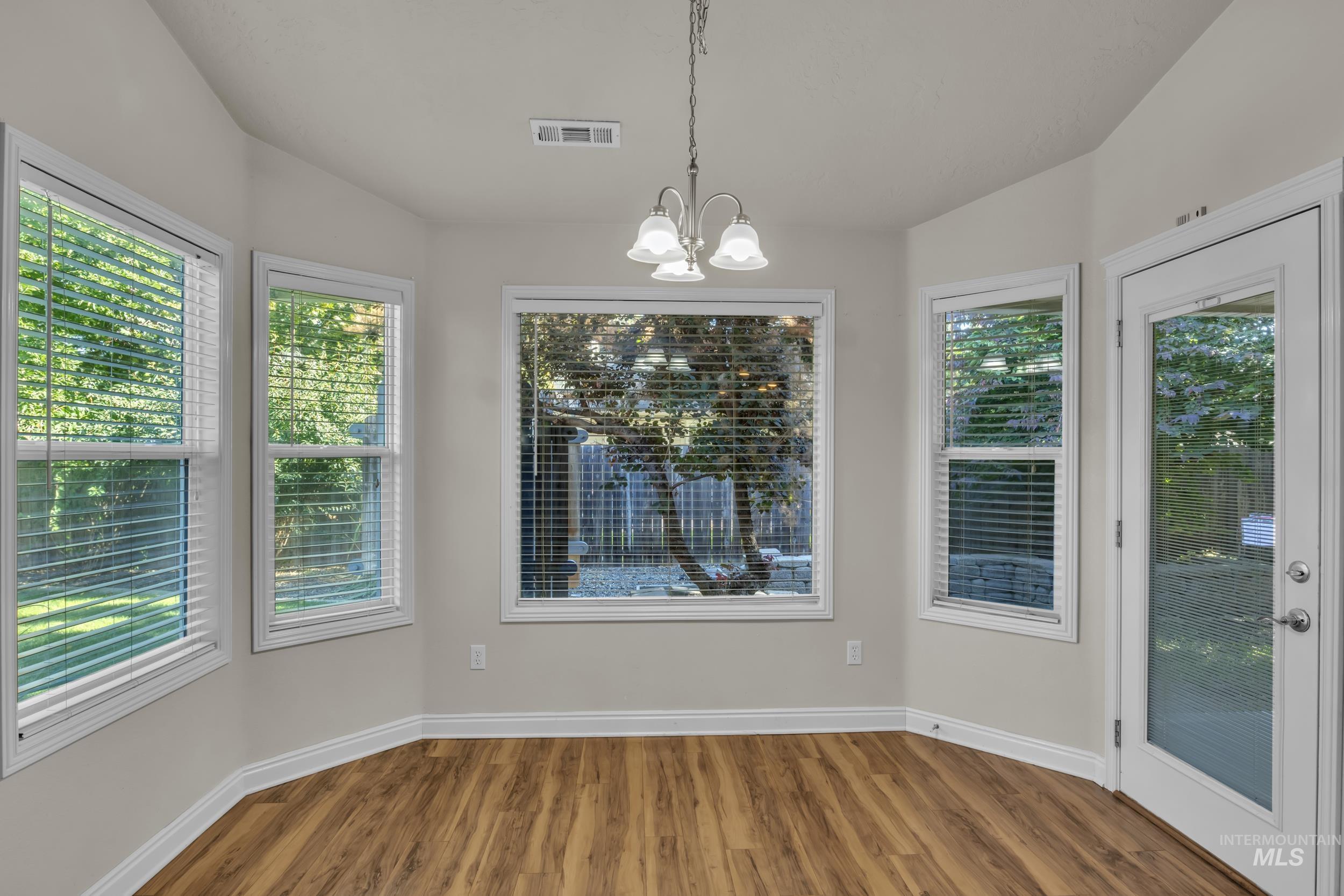 3886 North Price Way Meridian, ID 83646 - Photo 12 of 43