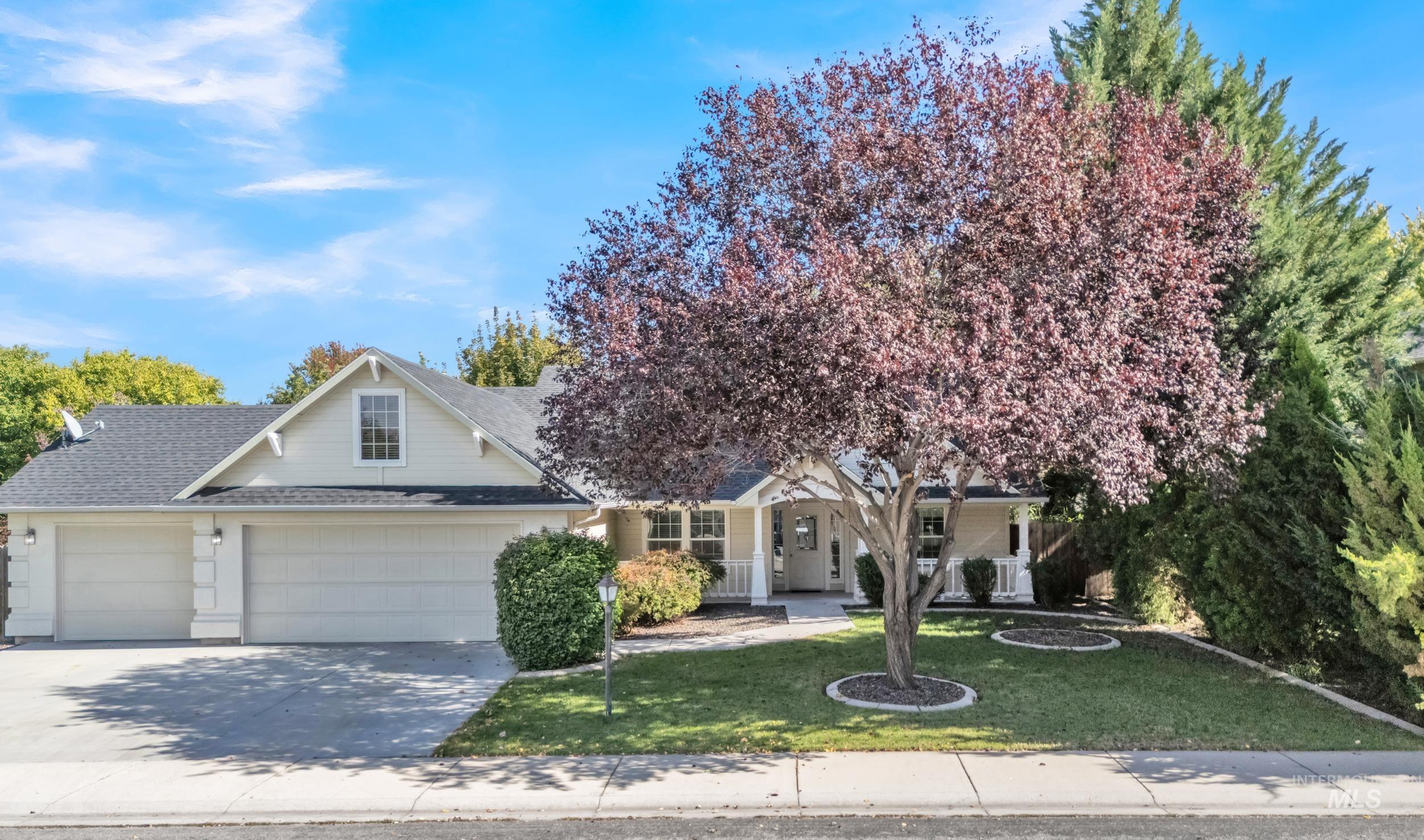 3886 North Price Way Meridian, ID 83646 - Photo 2 of 43